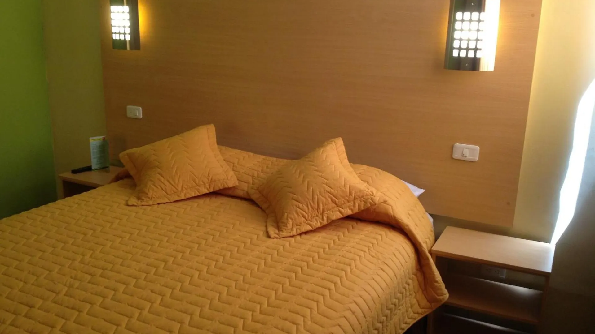 Hostel Hostal Terra 1 - Andalucia Quito